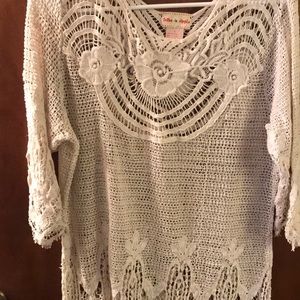 Lace 3/4 length top